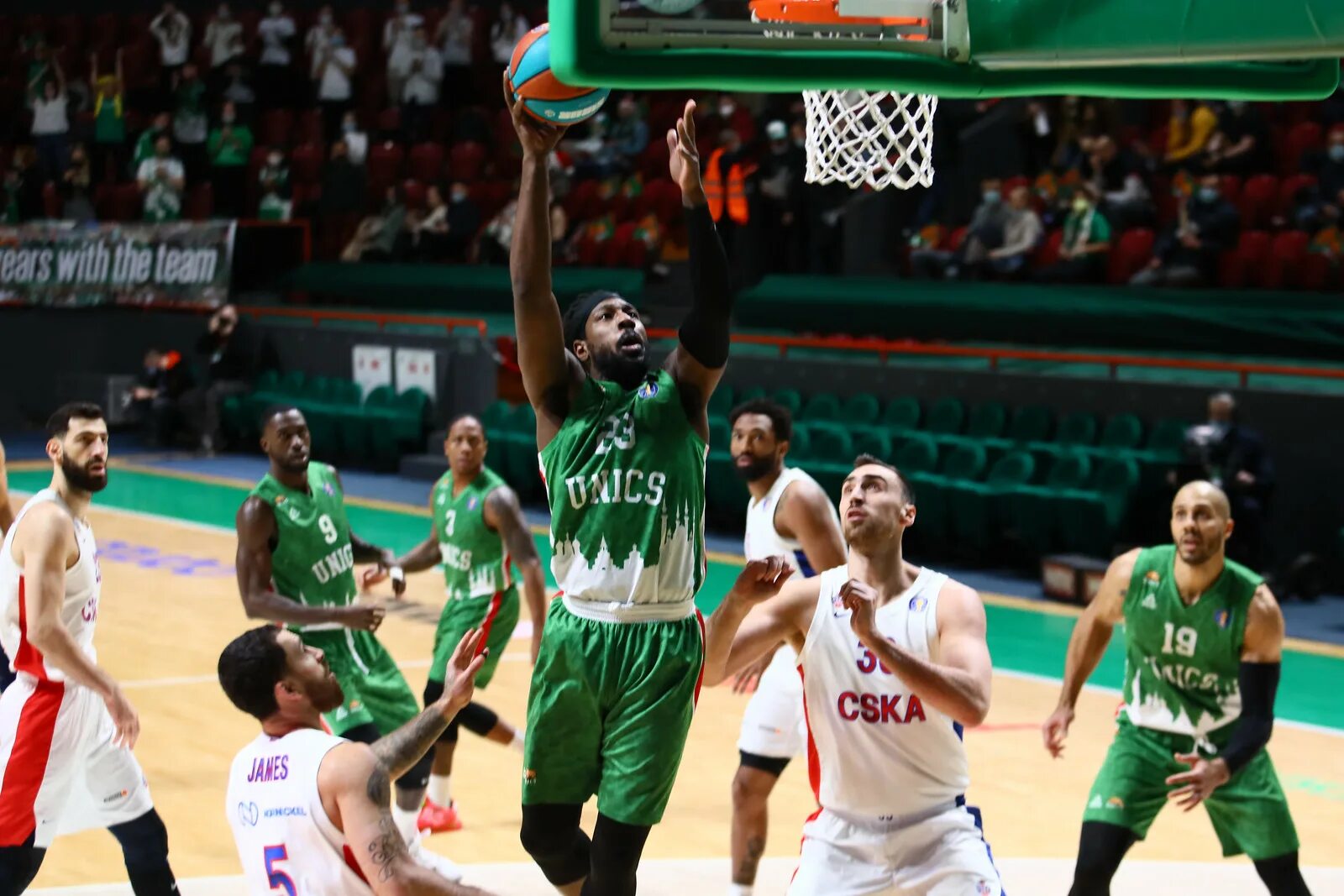 УНИКС Казань баскетбольный клуб. Unics Kazan команда. Команда УНИКС баскетбол. УНИКС Казань баскетбол фон. Баскетбол казань билеты