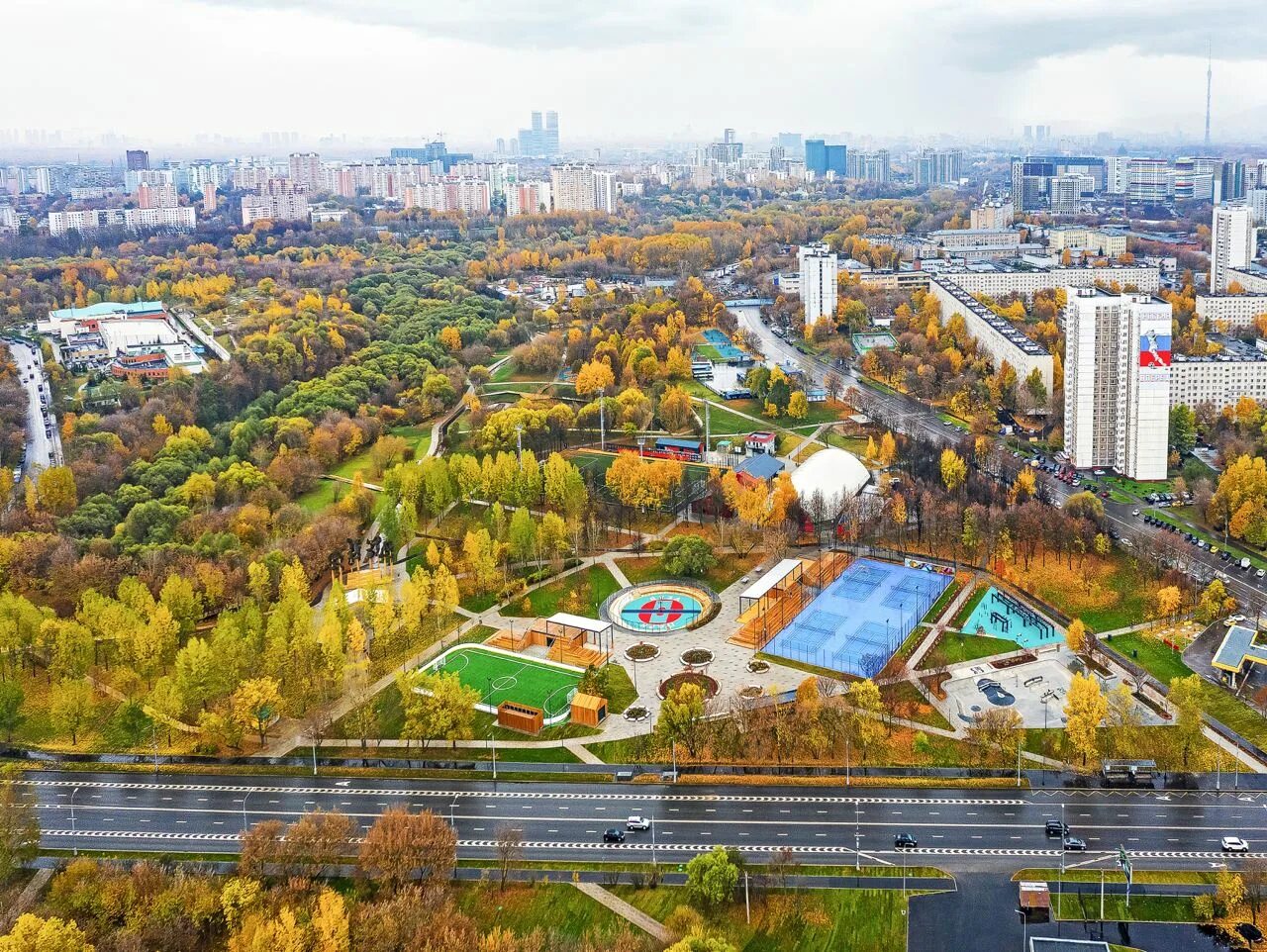 169 медведково. Парк Яуза в Москве. Яуза река парк Свиблово. Парк Яуза Северное Медведково. Парк Яуза на Бабушкинской.