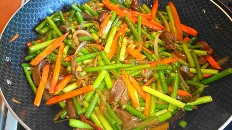 Салат чеснок с мясом