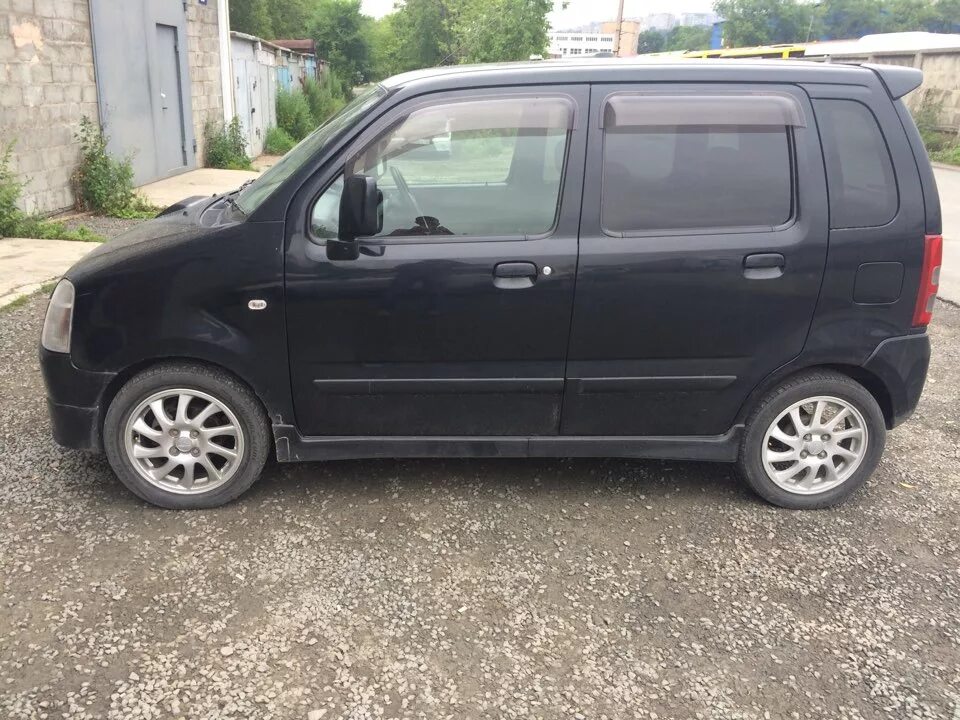 Шины сузуки вагон. Шины 175 65 14 на suzuki wagon r подойдут?. 4160181m20 стойка wagon r suzuki alto ignis. Диски сузуки вагон. Suzuki wagon r plus 2002.