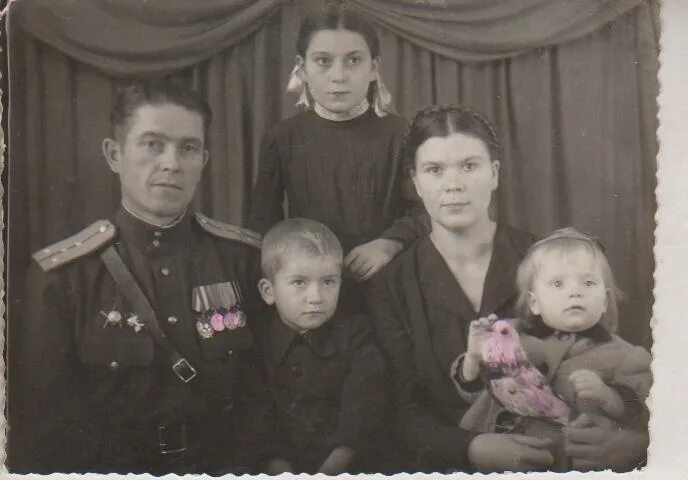 семья в карелии. логинов семья. семья логиновых сошки.