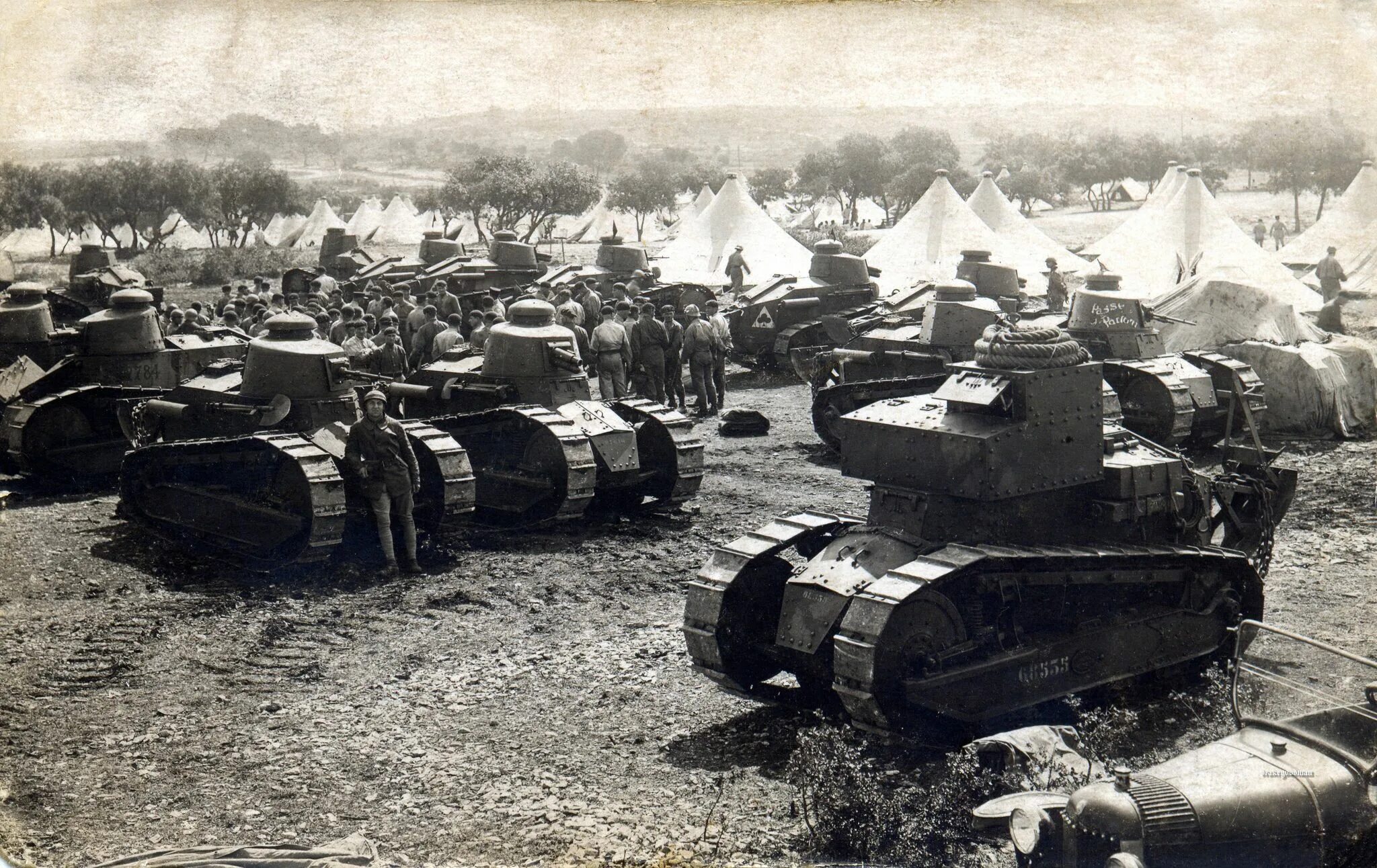 Ww1 Renault ft-17. Танк Рено ФТ-17 бателфилд 1. Танки Франции ПМВ. Первая битва танков