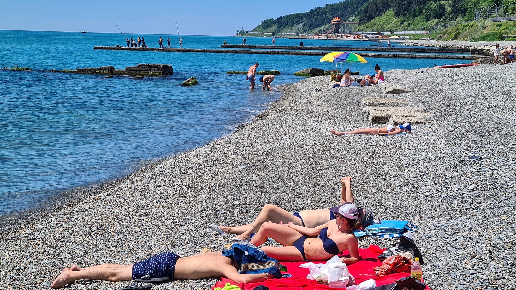 Камера сочи пляж. Пляж черноморец адлер. Центральный пляж сочи нептун. Камера сочи пляж. Сочи набережная веб.