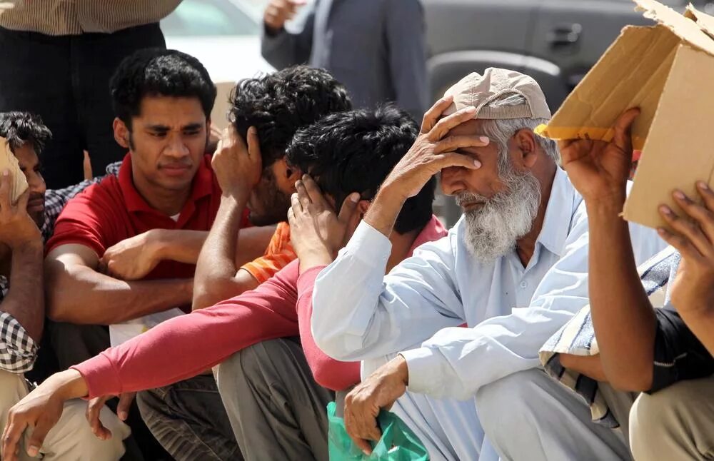 Мигранты в Саудовской Аравии. Саудовская Аравия ремесло. Workers in Saudi Arabia. Гражданство саудовской аравии