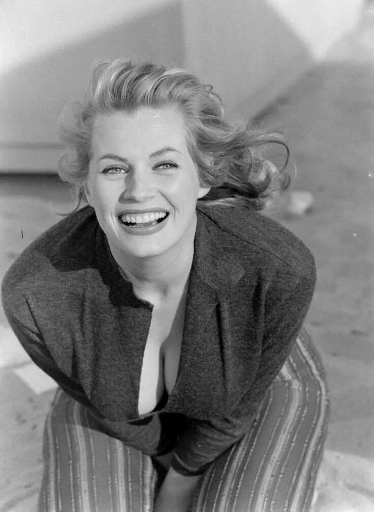 Anita ekberg. Anita ekberg. Бетти экберг. Anita ekberg. Anita ekberg.