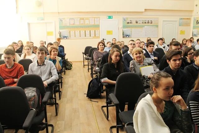 Ворошилова 20 ижевск. Ижевский торгово экономический ижевск. Бпоу «ижевский торгово-экономический техникум» картинка. Ижевский техникум индустрии питания. Торгово-экономический техникум ижевск.