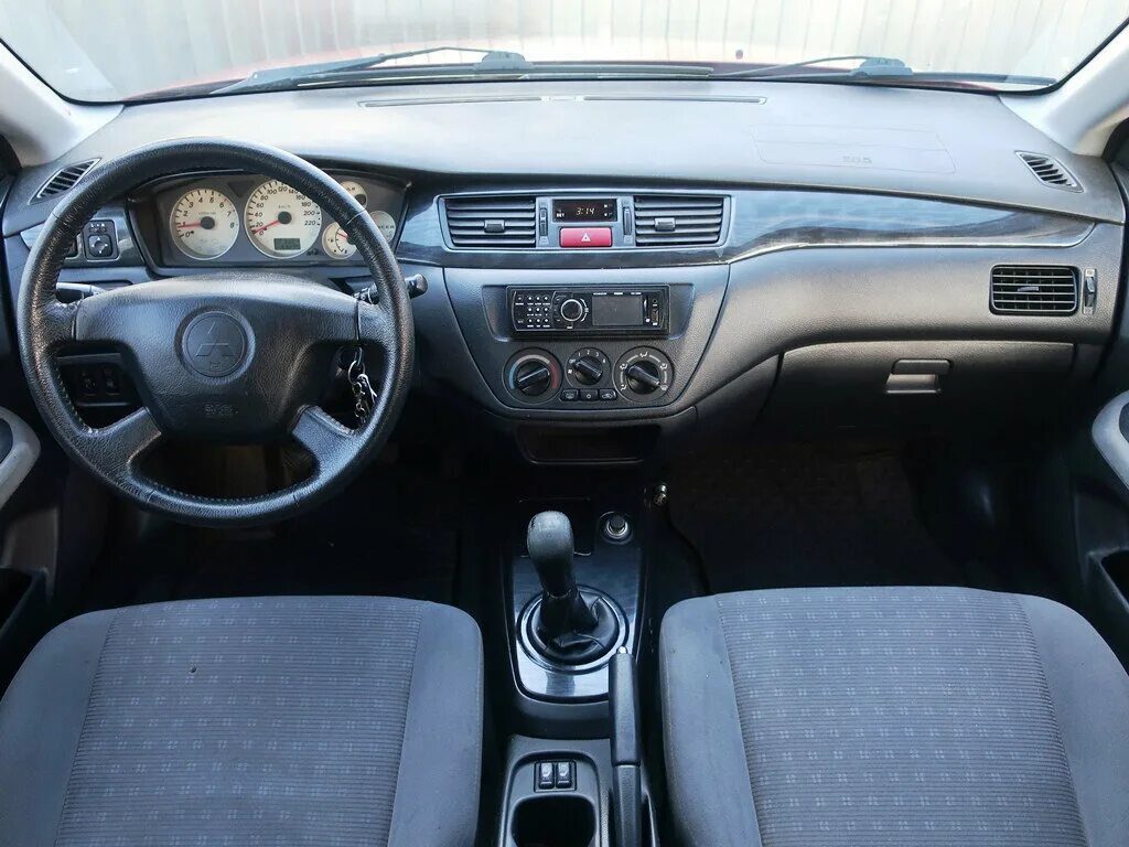 Лансер 9 как установить. Лансер 9 2004 салон. lancer 9 1.6 салон. лансер 9 1.6 автомат. lancer 9 2007 салон.