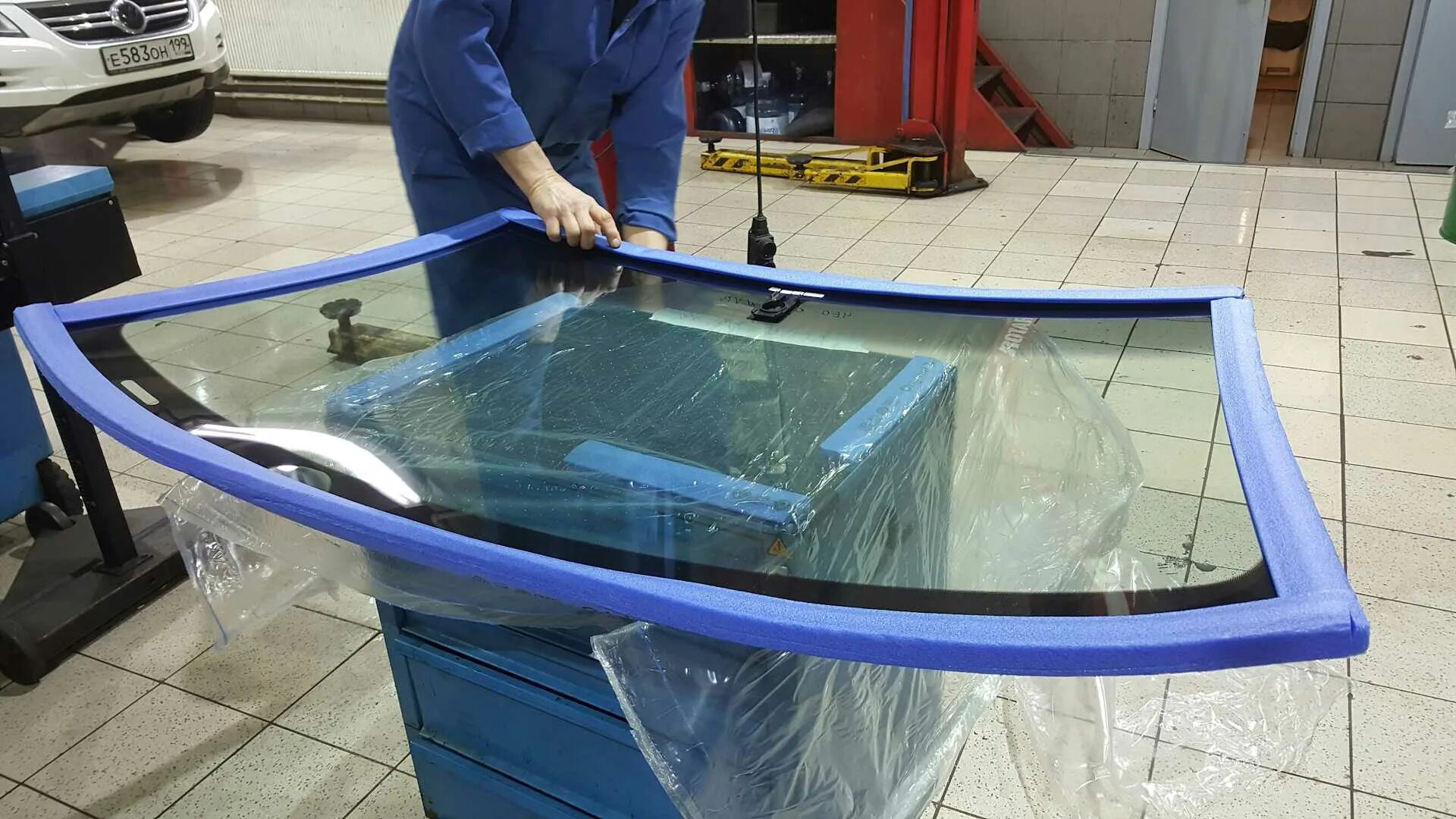 Изготовление стекла на заказ авто. Стекла. Технология стекла. Тихорецк. Изготовим стекло для автомобиля.