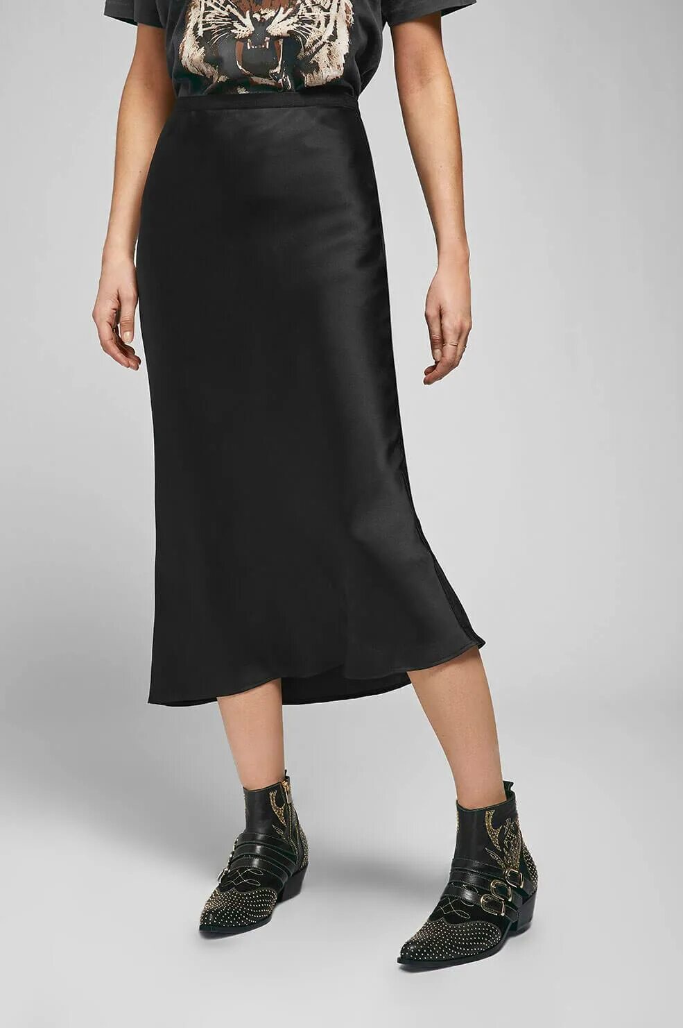 Silk skirt. Шелковая юбка миди. Silk skirt. Атласная юбка миди massimo dutti. Летняя шелковая юбка.