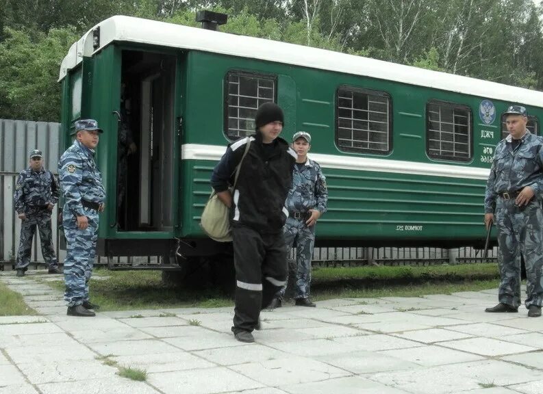 Столыпинский вагон ФСИН. Вагонзак Столыпинский. Конвой ФСИН вагонзак. Этап Столыпинский вагон. Фсин переведут