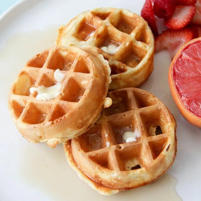 You need some eggs to make waffles. Полезные вафли. make waffles. you need any eggs to make waffles. eggless.
