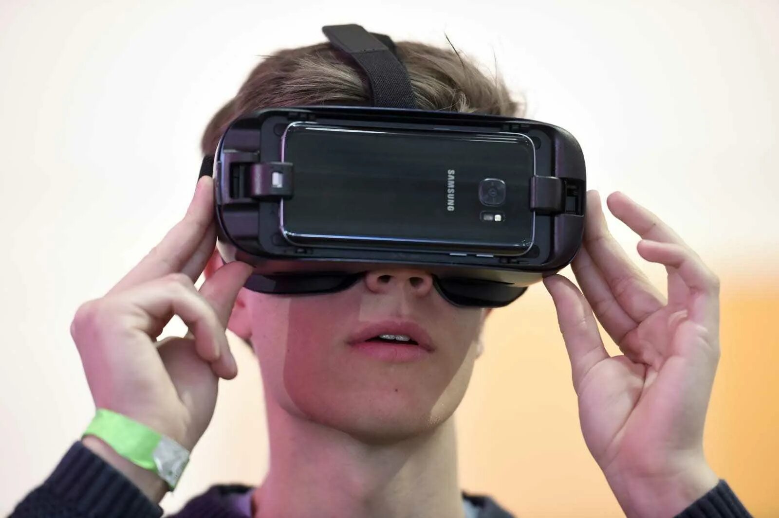 Гир виар очки. Очки виртуальной реальности самсунг Gear VR. Очки виртуальной реальности TFN VR Mirage Echo Max. VR -очки 2021.