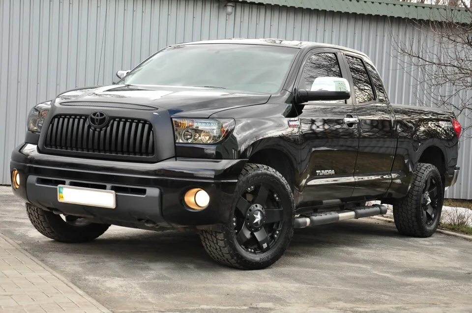 Toyota Tundra. Тойота тундра 2 поколения. Новая Тойота тундра. Toyota Tundra 5.7 Hemi.