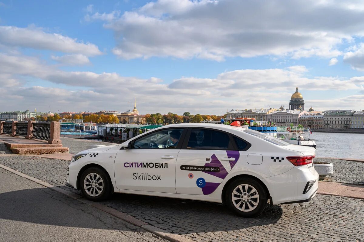 форма автобусника. дпс в погоне. курьер на автомобиле. автобусы в питере. водитель срочно вакансии.