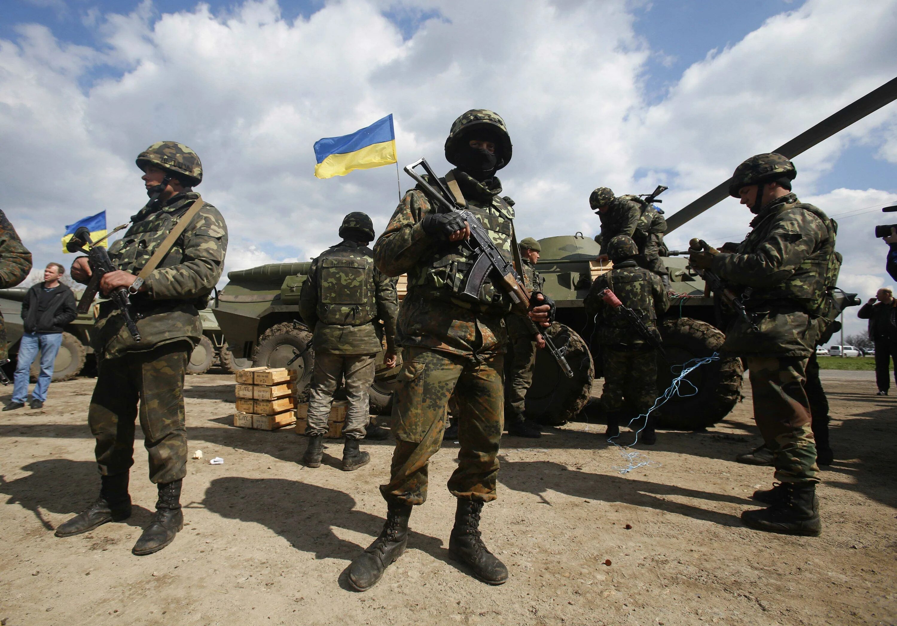 Вооруженные силы украины на украинском. Всу армия украина донбасс. солдаты армии украины. украинские батальоны в днр.