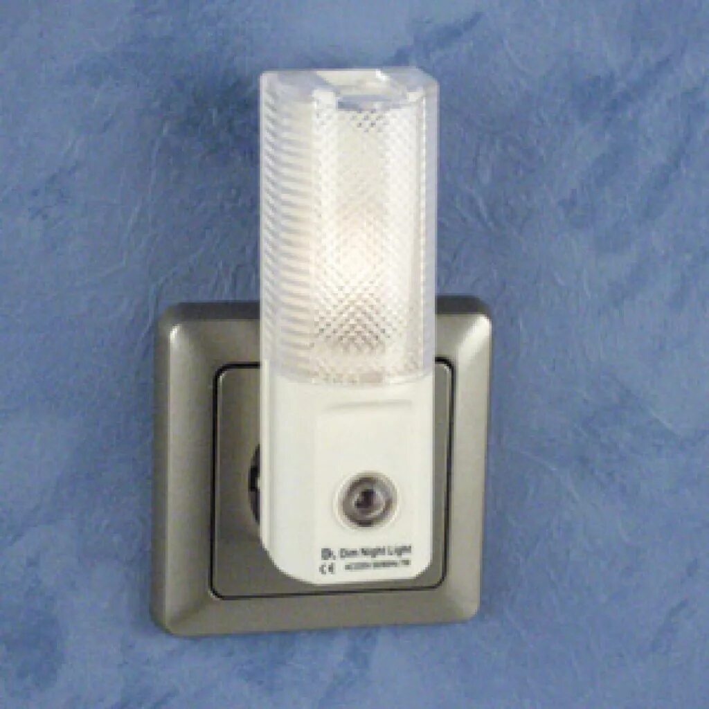 Коридорный светильник с датчиком. Лампа с датчиком движения 220 вольт. Лампа светодиодная e27 220 v, 9 w. Светодиодная лампа е27 220 вольт. Лампа с датчиком движения e27.