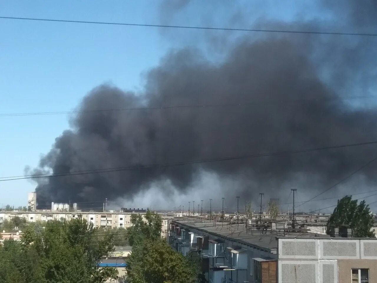 Сгорел рынок волжский. Пожар в волжском сейчас. Троя волжский пожар. Что горит в волжском. Что горит в волжском.