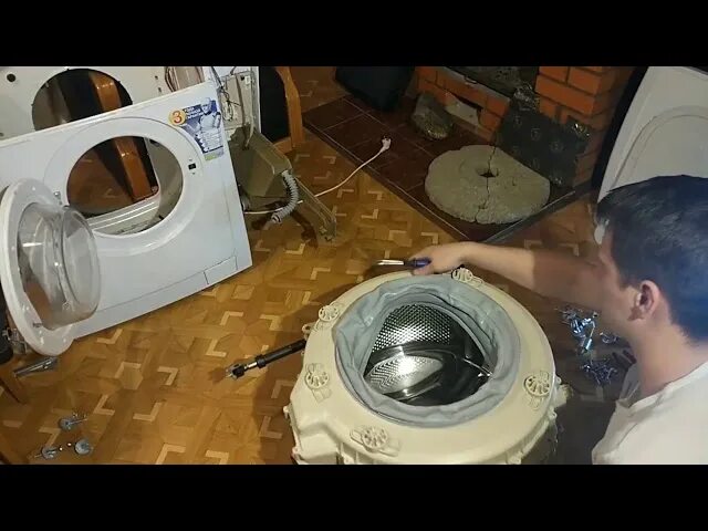 Подшипники барабана машинки indesit wisn 82. Стиральная машина атлант подшипник барабана. Подшипник барабана стиральной машины zanussi zwg2107w. Atlant 60с102 подшипники на барабан. Atlant 60с102 подшипники на барабан.