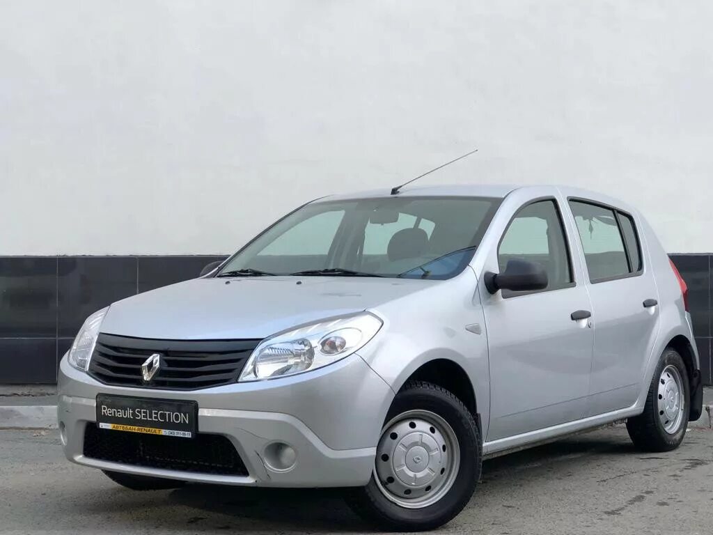 Renault sandero 2013 год. Рено Сандеро 2013. Renault Sandero 2013. Renault Sandero 2013 года. Рено Сандеро 2013г.