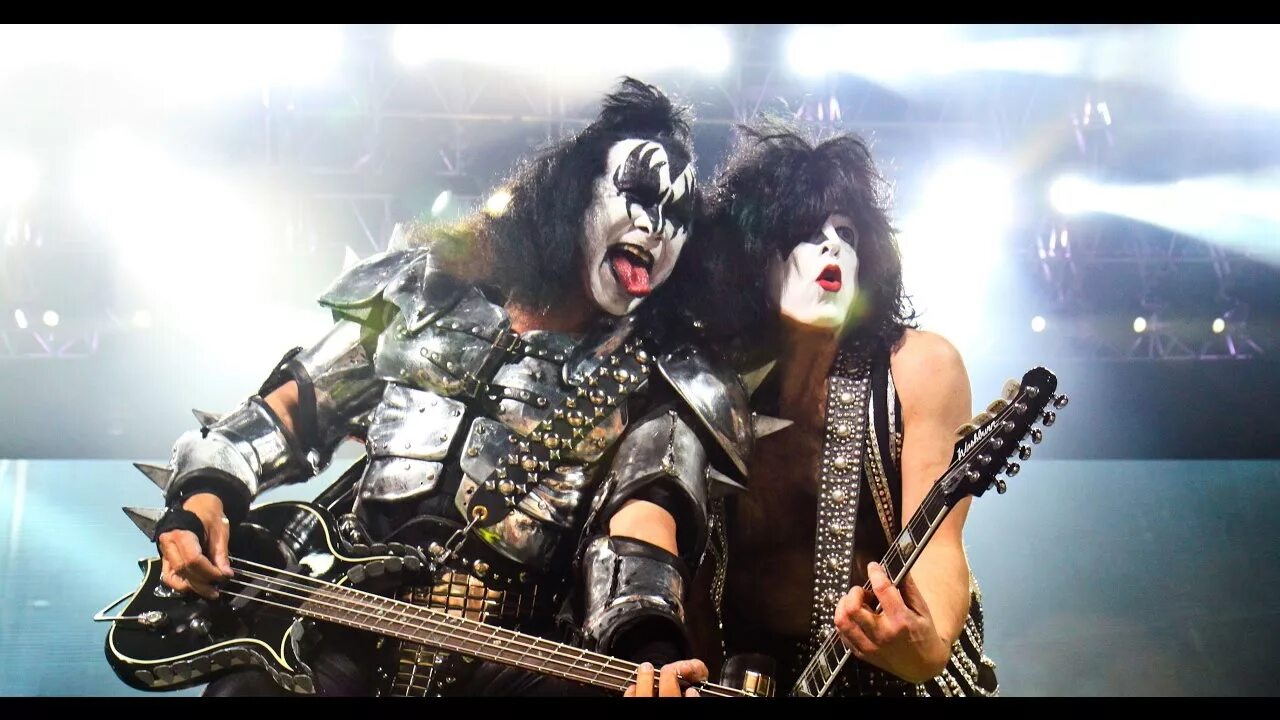 Kiss detroit rock city альбом. Кисс город рока. Kiss rock city. Детройт - город рока обложка. Kiss revenge 1992.