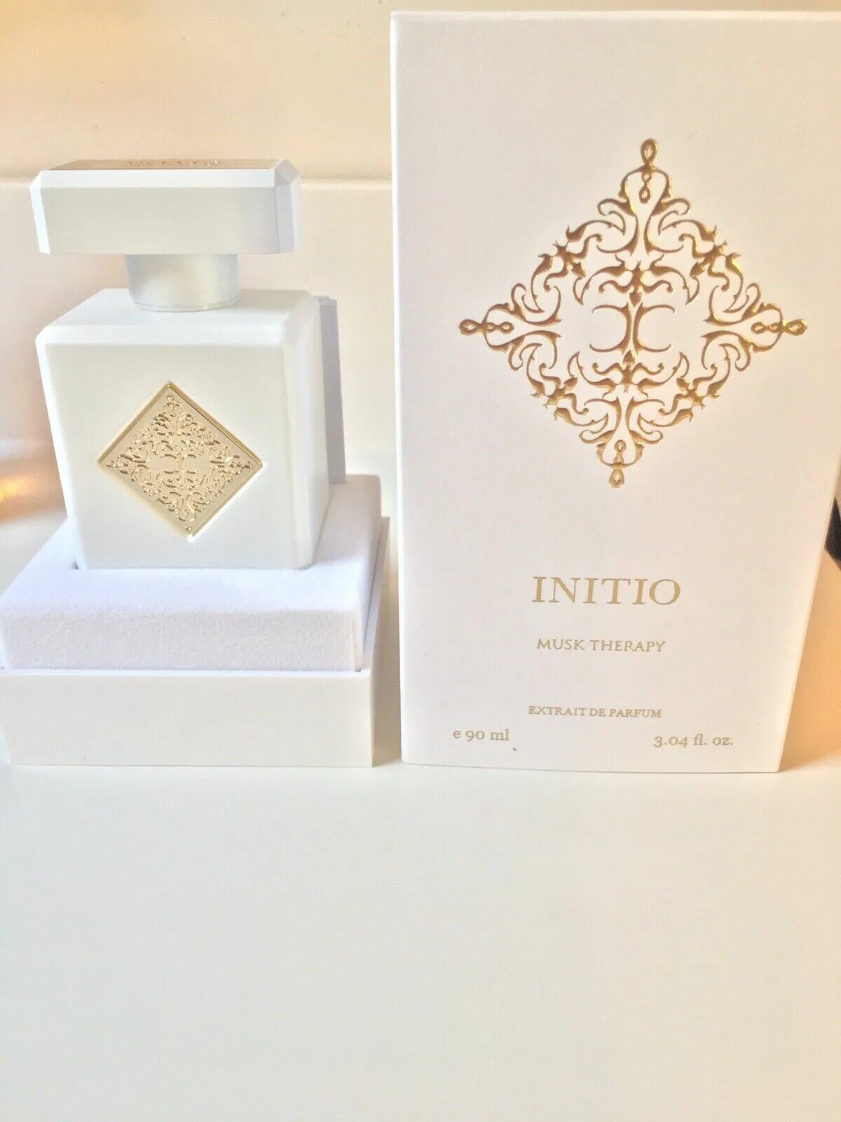 Initio prives rehab. Musk Therapy Initio Parfums. Musk Therapy Initio Parfums prives. Initio Parfums prives Rehab. Парфюм Initio Musk Therapy.