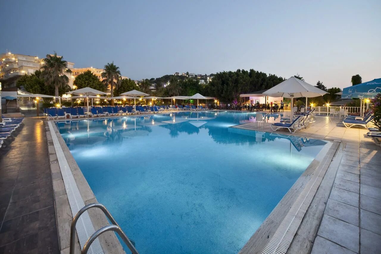 Crystal hotel турция bodrum. Гюмюшлюк бодрум. Golden age crystal bodrum 4 турция бодрум. Golden age bodrum 4*. Golden age crystal bodrum 4 турция бодрум.