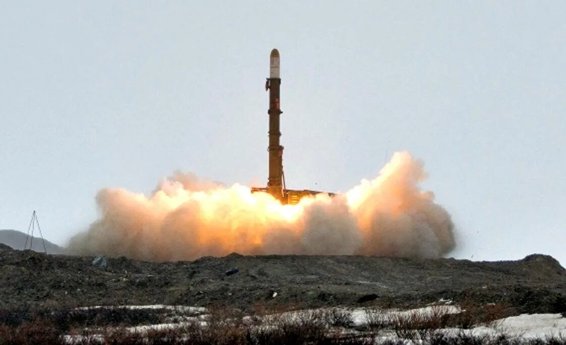 При ракетной опасности идти на работу