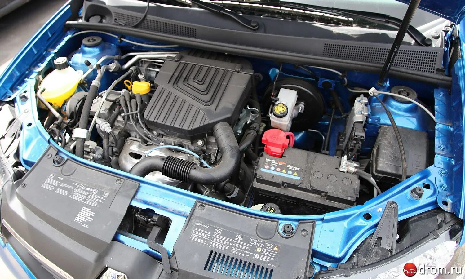 4. Моторный отсек рено логан 1. 6. Моторный отсек рено логан 1. Двс рено логан 1.
