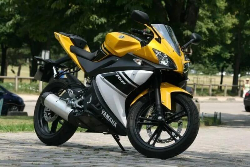 Yamaha yzf r125 максимальная скорость. Yamaha yzf-r125. yzf r125. yamaha yzf 125. yamaha yzf r125 черный.