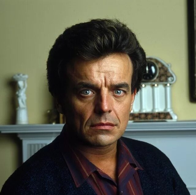 Отец лоры палмер. Твин пикс отец лоры палмер. Лиланд палмер. Лиланд твин пикс. Отец лоры палмер.