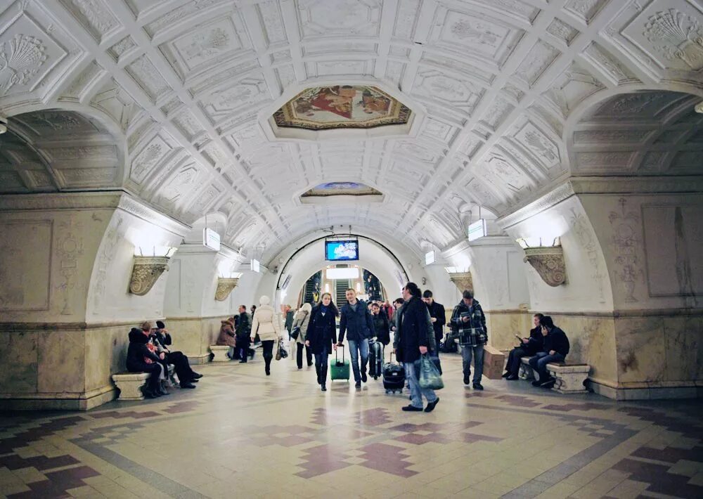 Метро белорусская октябрьская. Метро белорусская кольцевая. Метро белорусская октябрьская. Белорусская (станция метро, кольцевая линия). Метро белорусская октябрьская.