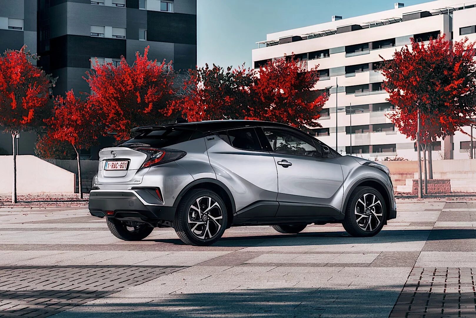 Hr 2016. Toyota c-hr 2016. тойота chr 2016. тойота кроссовер 2025. кроссовер тойота chr 2019.