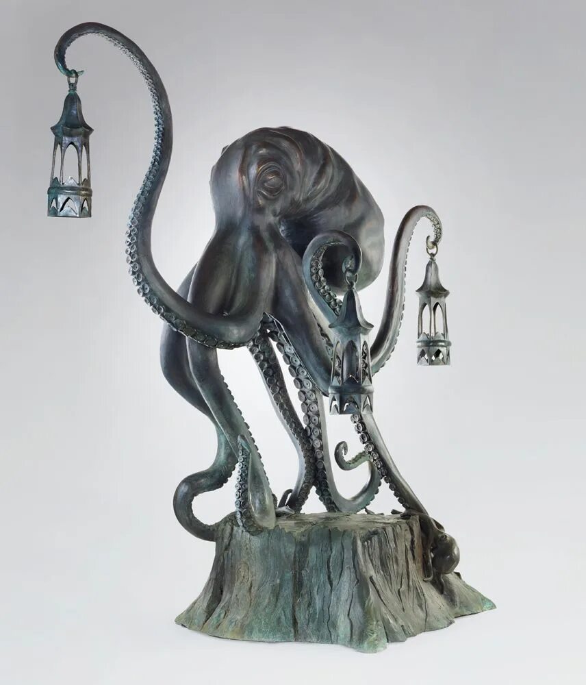 Kraken 13 at. Кракен скульптура. Осьминог скульптура. Кованый осьминог. Подсвечник осьминог.