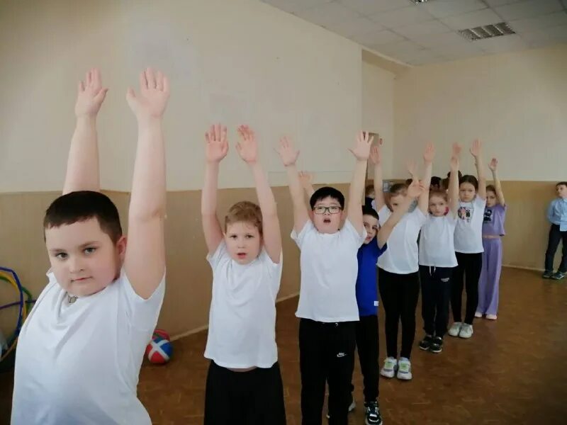 гимназия 7 каникулы. гимназия 7 каникулы. школа 15 соликамск. школа 9 соликамск. Gyerim middle school школа.