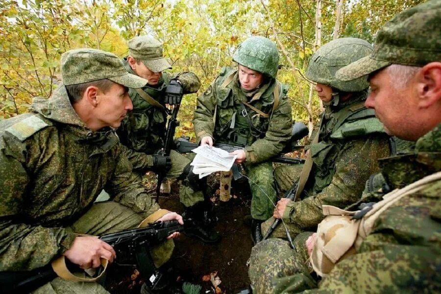 Учения Восток 2014 Камчатка. Общение военнослужащих. Занятия с военнослужащими. Солдат Российской армии. Вс рф готовятся