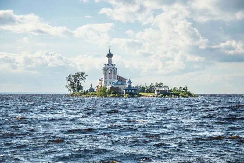 Спасо-каменный монастырь Вологда. Спасо-каменный Успенский монастырь. Кубенское озеро Вологодская область. Спасо каменный монастырь Усть-кубинский район. Погода кубенское озеро