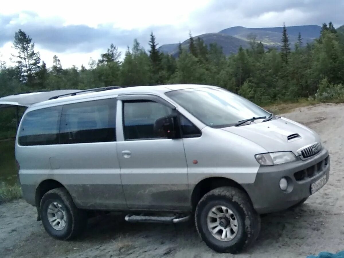 Hyundai starex 2001 черный. хендай старекс 2002 года дизель. Hyundai starex 2002 похожие машины. хендай старекс 2002. Starex 2002.