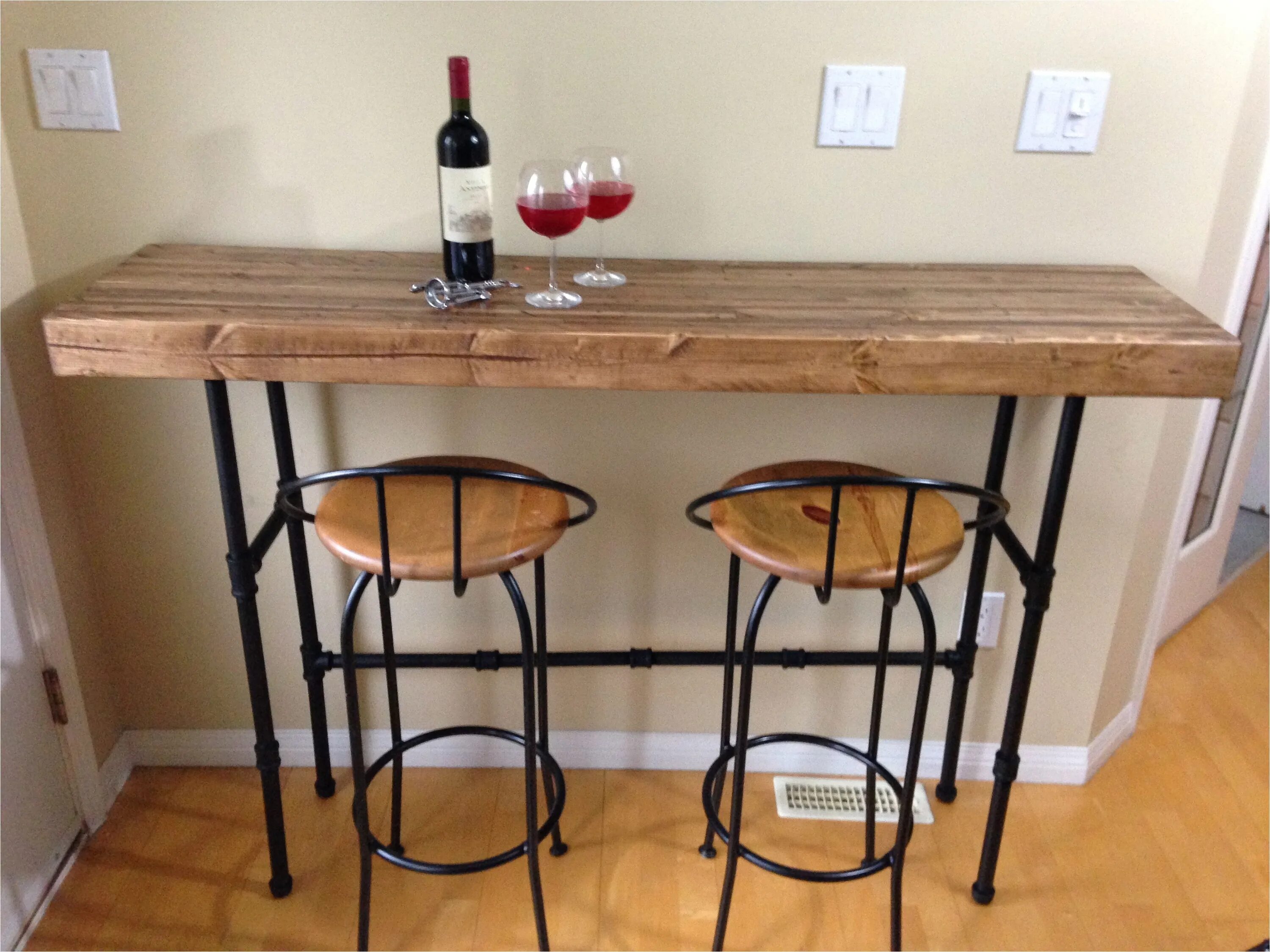 Stand of the bar