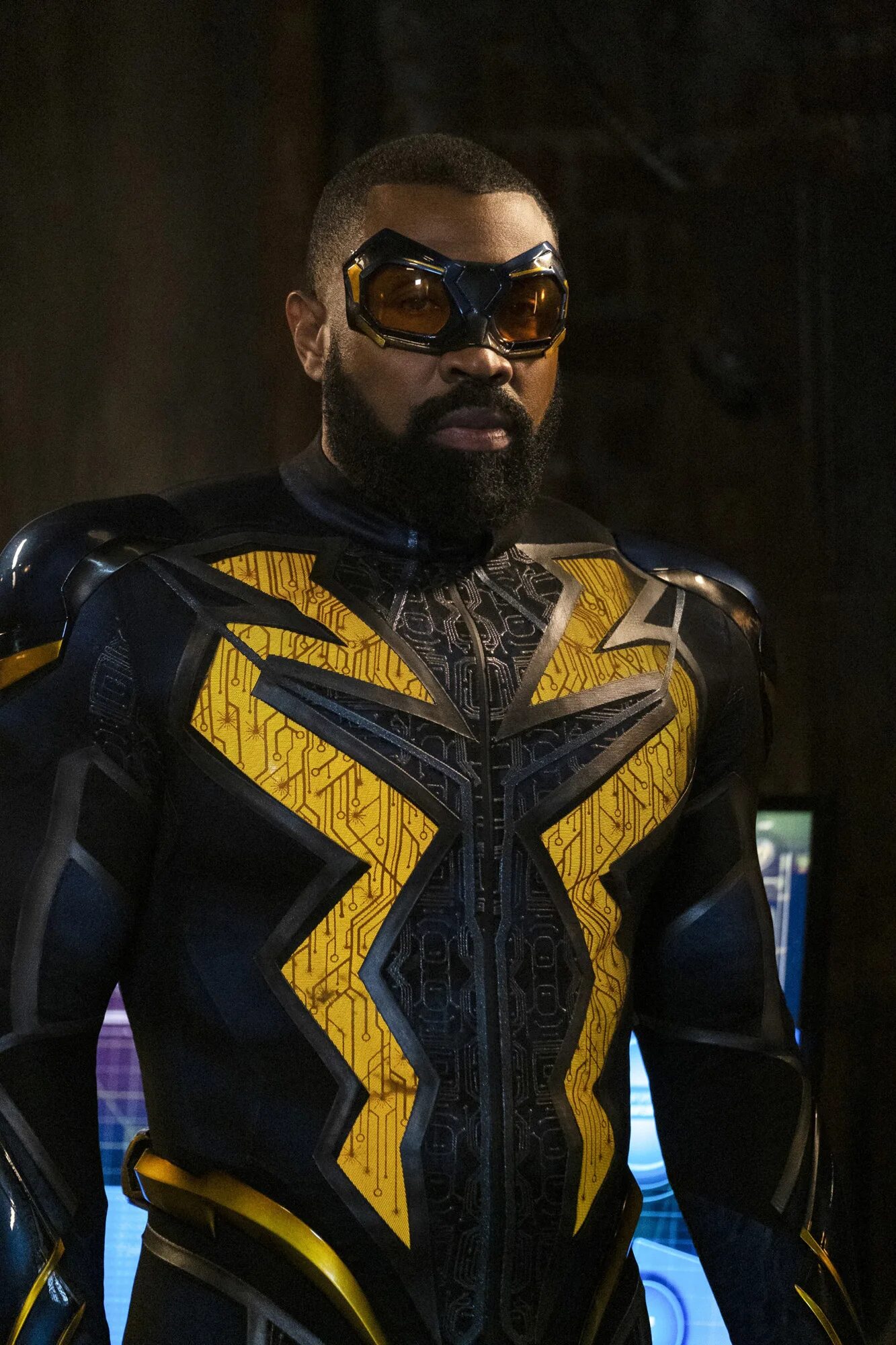 Черная молния CW. Черная молния флеш. Arrowverse Black Lightning. Черная молния 3