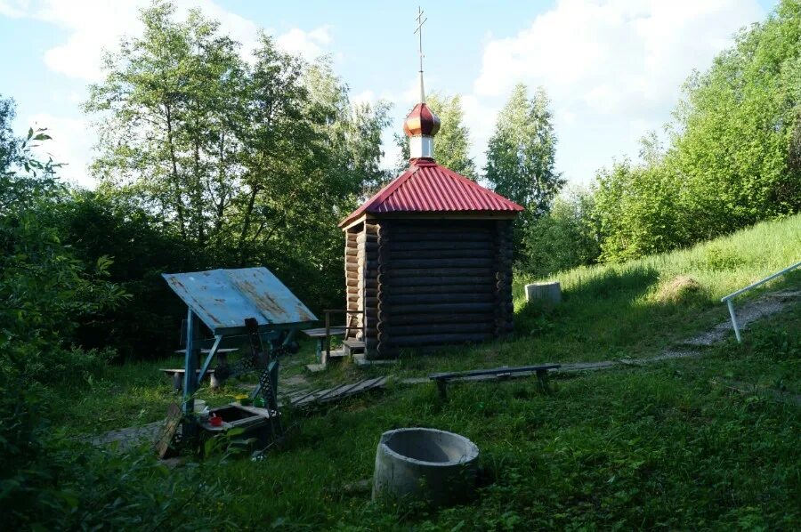 овраг старцев угол. старцев угол монастырь. спасо-преображенская пустынь мордовия. старцев угол в мордовии. спасо преображенская пустынь старцев угол.
