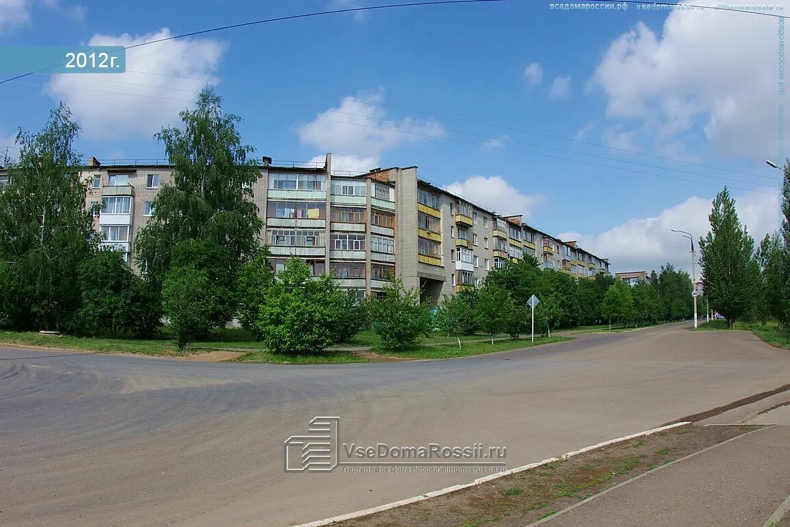 Актай елабуга магазин. Елабуга молодежная улица 17а. Школа 7 елабуга. Купцы стахеевы елабуга. Молодежная 13 елабуга.