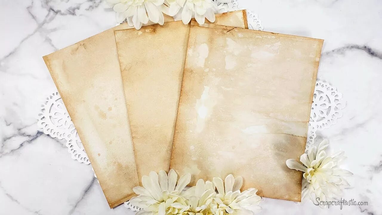 Состаренная бумага. Состаривание бумаги чаем. Artist white paper. Девушка смотрит через бумагу. Состаривание одежды отбеливателем.