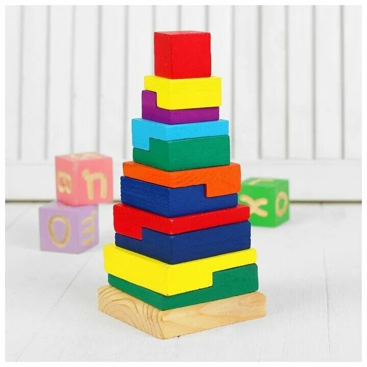 логическая пирамидка деревянная. пирамидка квадратная. игрушка "пирамидка". пирамида предметы. пирамида детская квадратная.