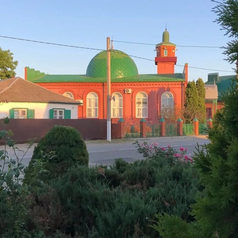 Мечеть майкоп. Армавир аул коноковский мечеть. Соборная мечеть майкопа. Мечеть коноковский армавир. Мечеть гавердовский майкоп.