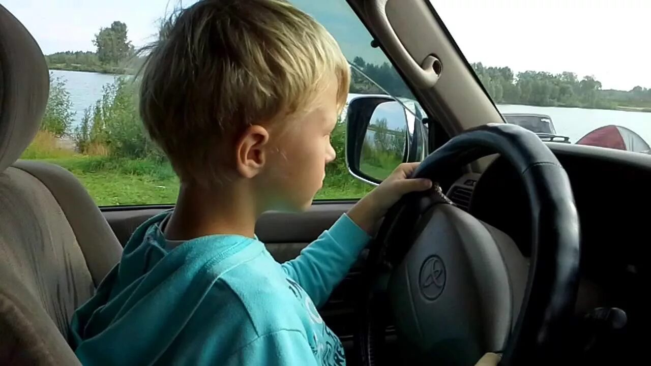 Езда детей на машинах