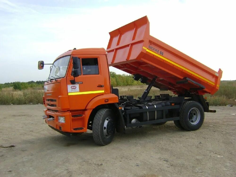 Камаз совок 43253 самосвал. Недорогие самосвалы. Маз 5550n5-4520-021. Недорогие самосвалы. Камаз 65115-6058-48.