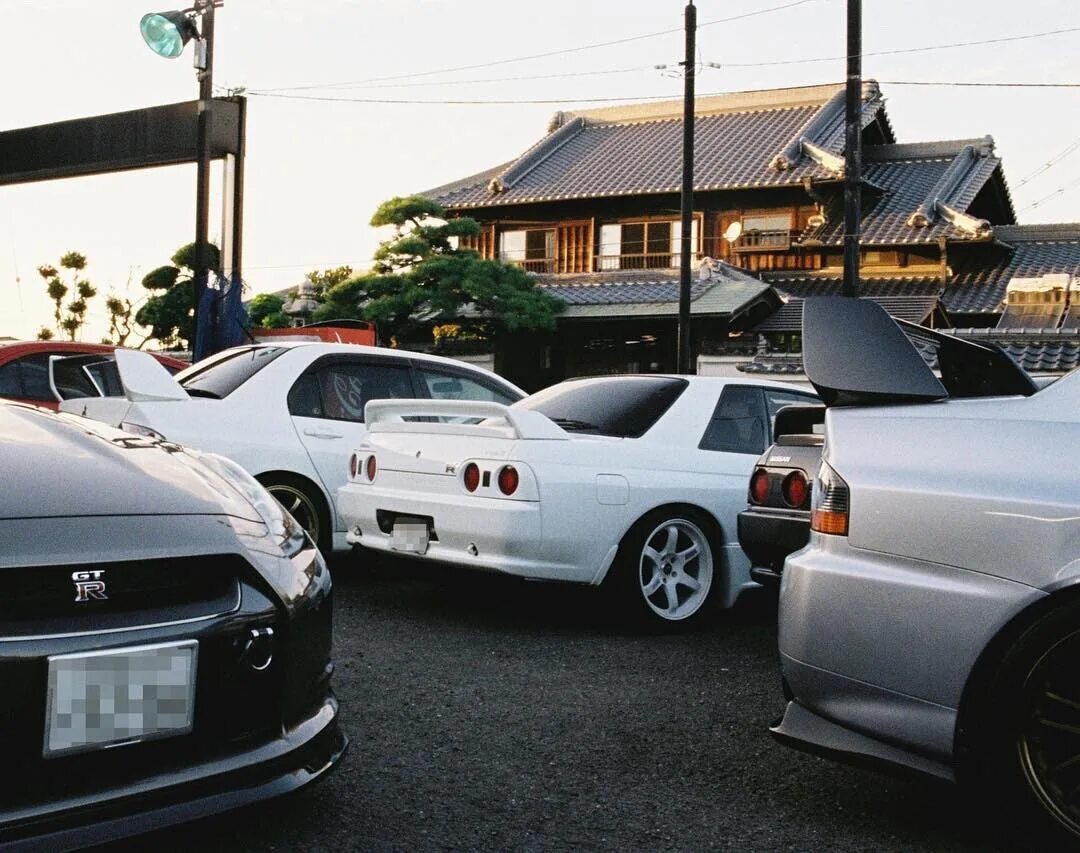 Купить авто в японии самому без посредников. JDM 1978 Toyota. Nissan Skyline JDM Japan 90s VHS. Mazda 90 JDM. JDM сходка в Японии.