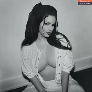 Lana Del Rey aka lanadelreypictures aka lanaraybabyx Nude Leaks OnlyFans Pa...