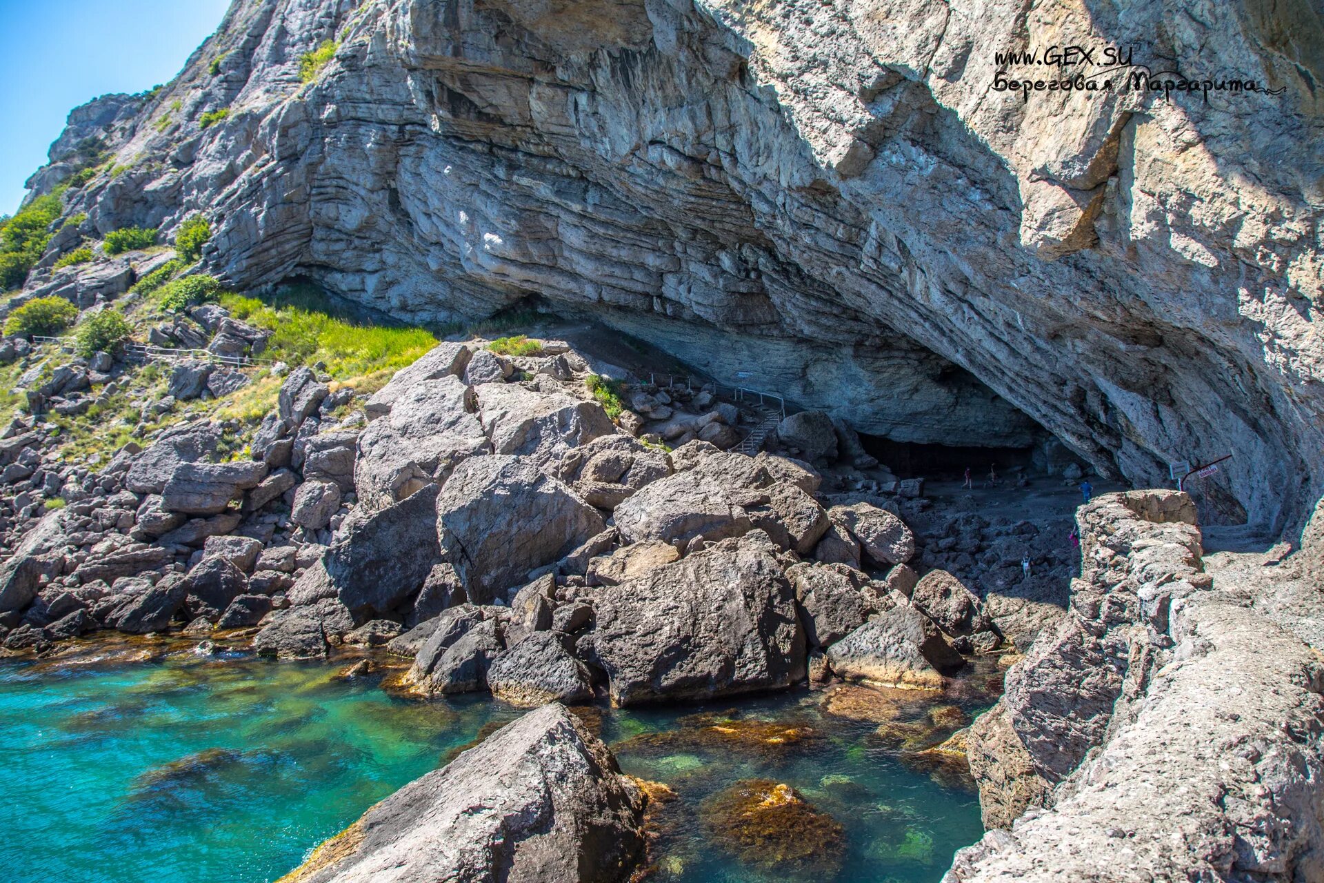 грот голицына в крыму. грот голицына новый свет. тропа голицына мыс капчик. грот шаляпина голицына. тропа голицына грот голицына.