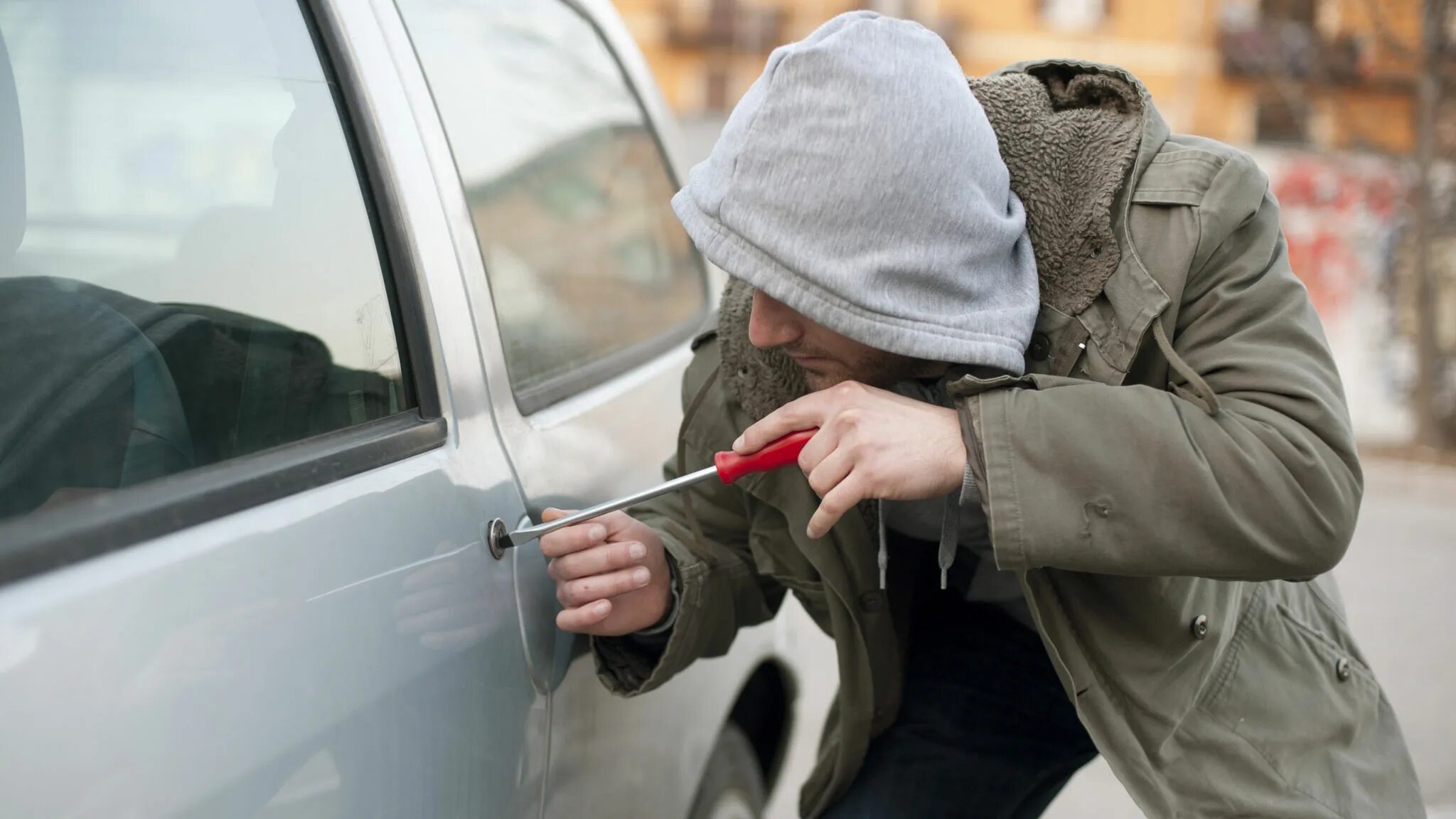 Угонщик машин. Угонщик машин. Угонщик авто. Автомобильные кражи. Угнал машину.